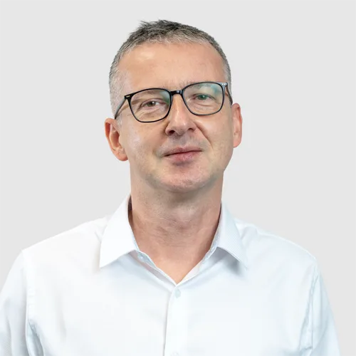 Portraitbild von Tomasz Bielec, Bereichsleiter datalizard Plattform und IT-Betrieb
